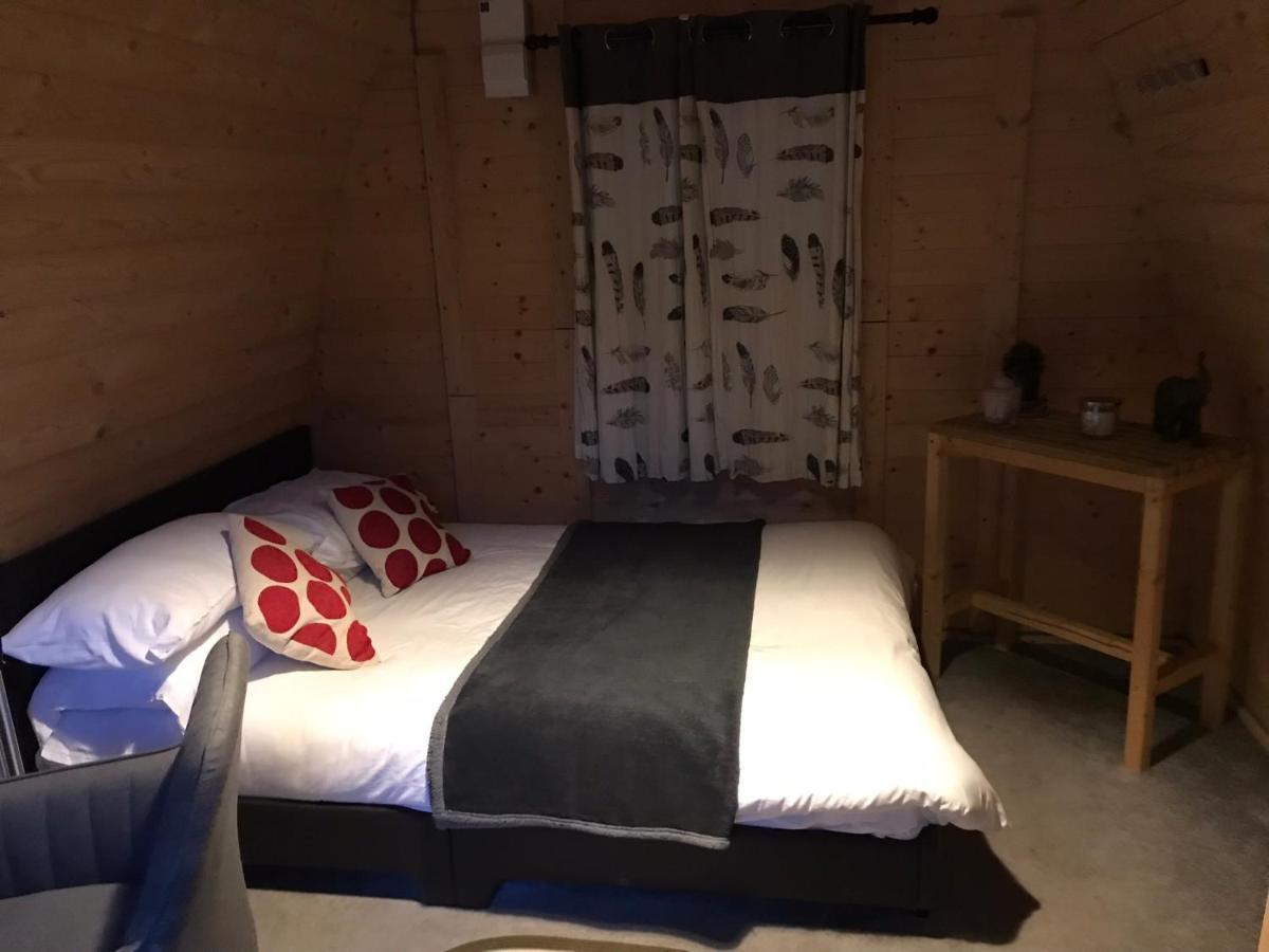 Rooms & Camping Pods At Colliford Tavern Bodmin Eksteriør bilde