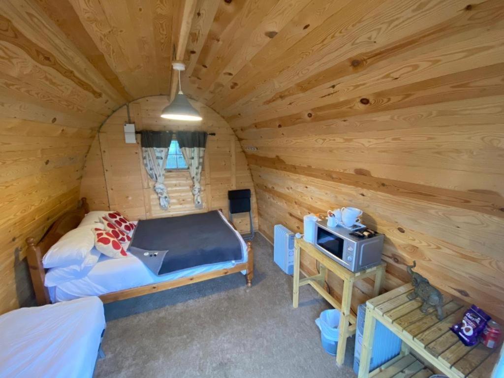 Rooms & Camping Pods At Colliford Tavern Bodmin Eksteriør bilde